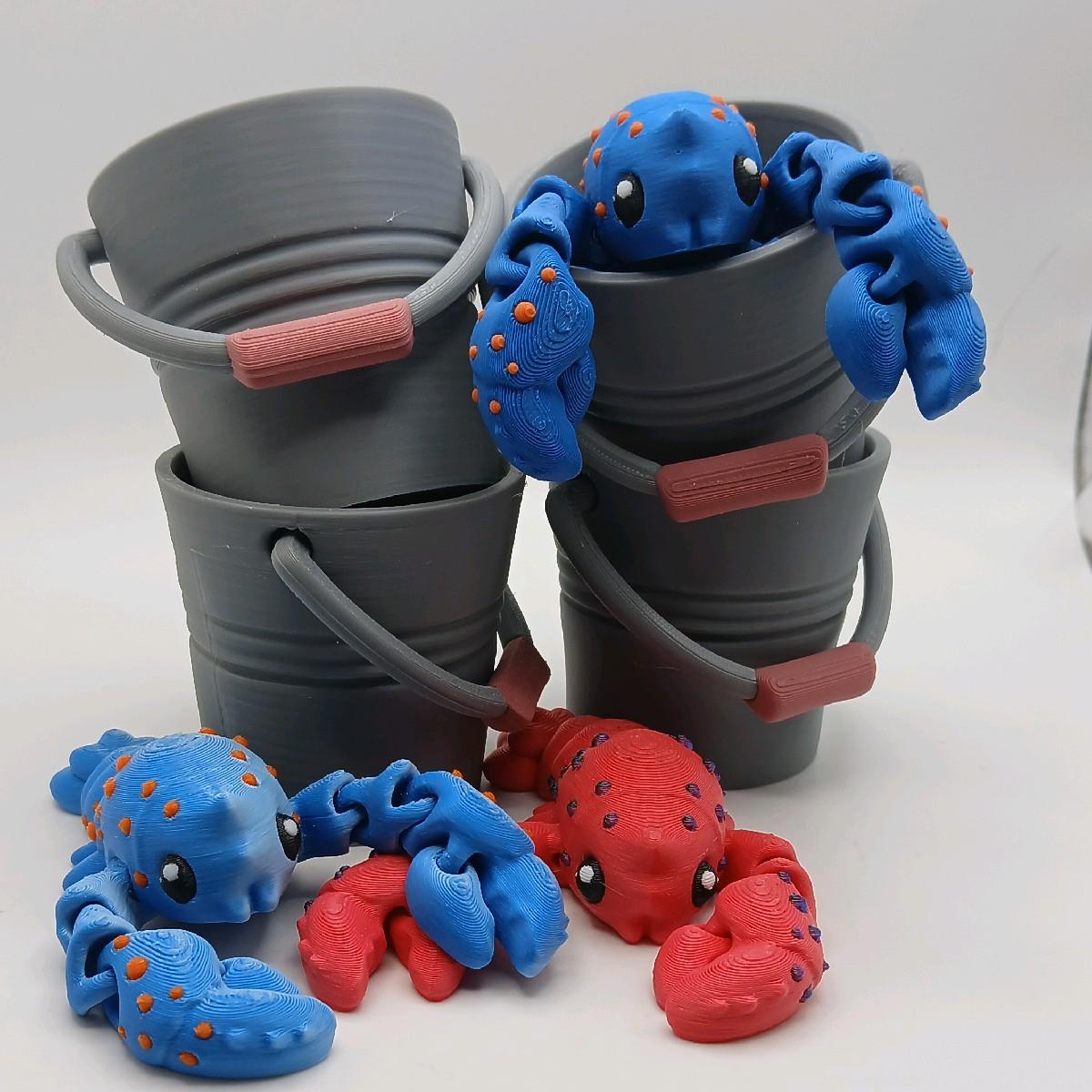 3D printed lobster and bucket desk buddy