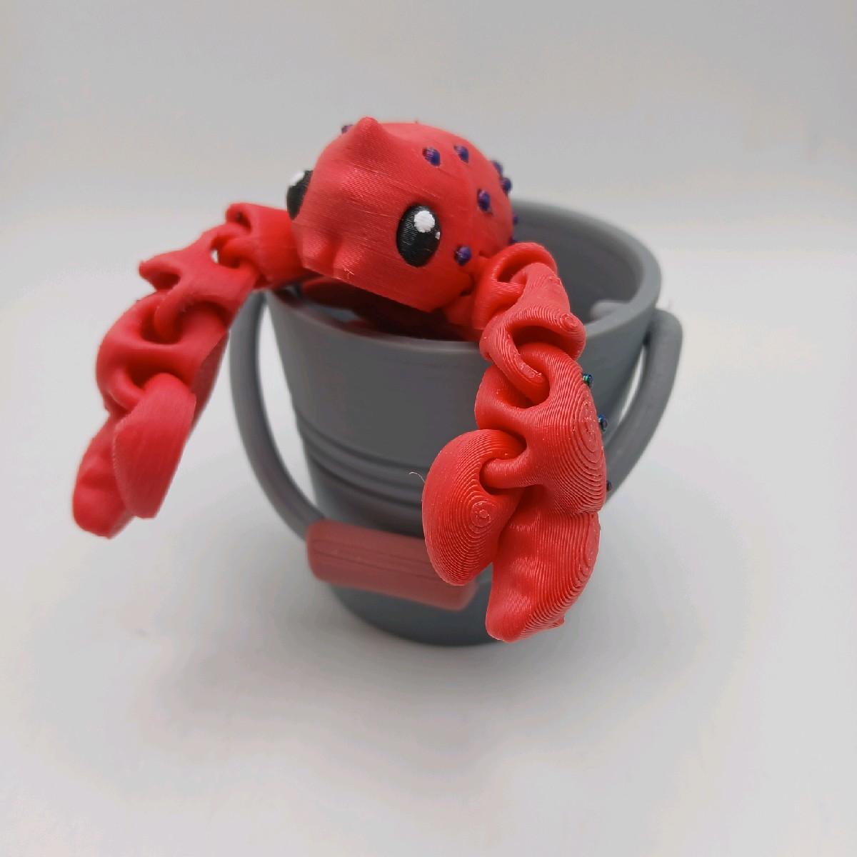 3D printed lobster and bucket desk buddy